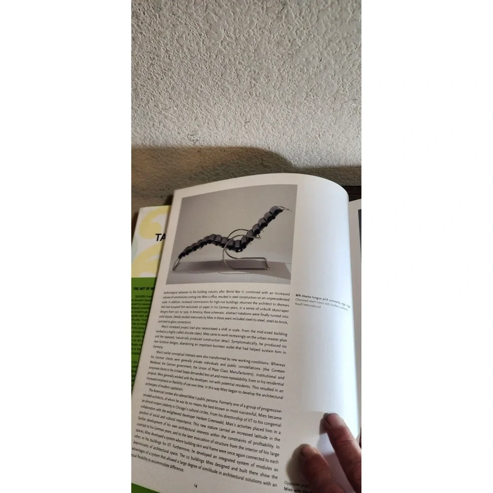 Mies Van der Rohe by Claire Zimmerman (2015, Hardcover) Some Scribble On One Pg